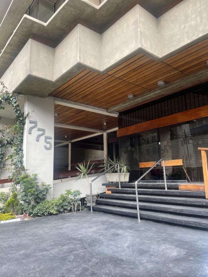 Departamento De Estreno Centro De Mirafores Lima Exterior photo